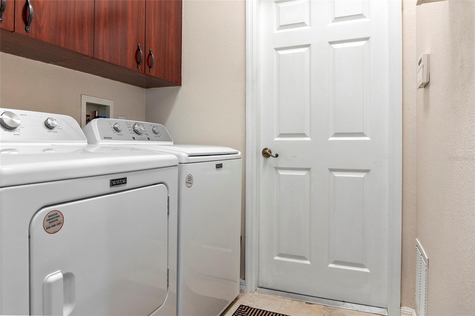 Image 35 of 42 For 1872 Coconut Palm Circle