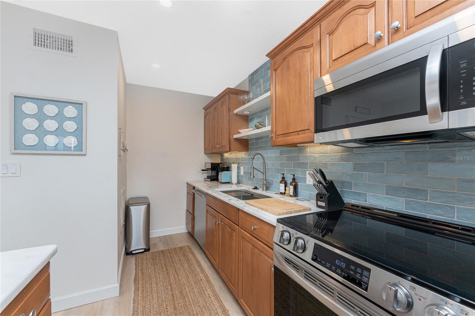 Image 12 of 73 For 1500 Park Beach Circle 3d