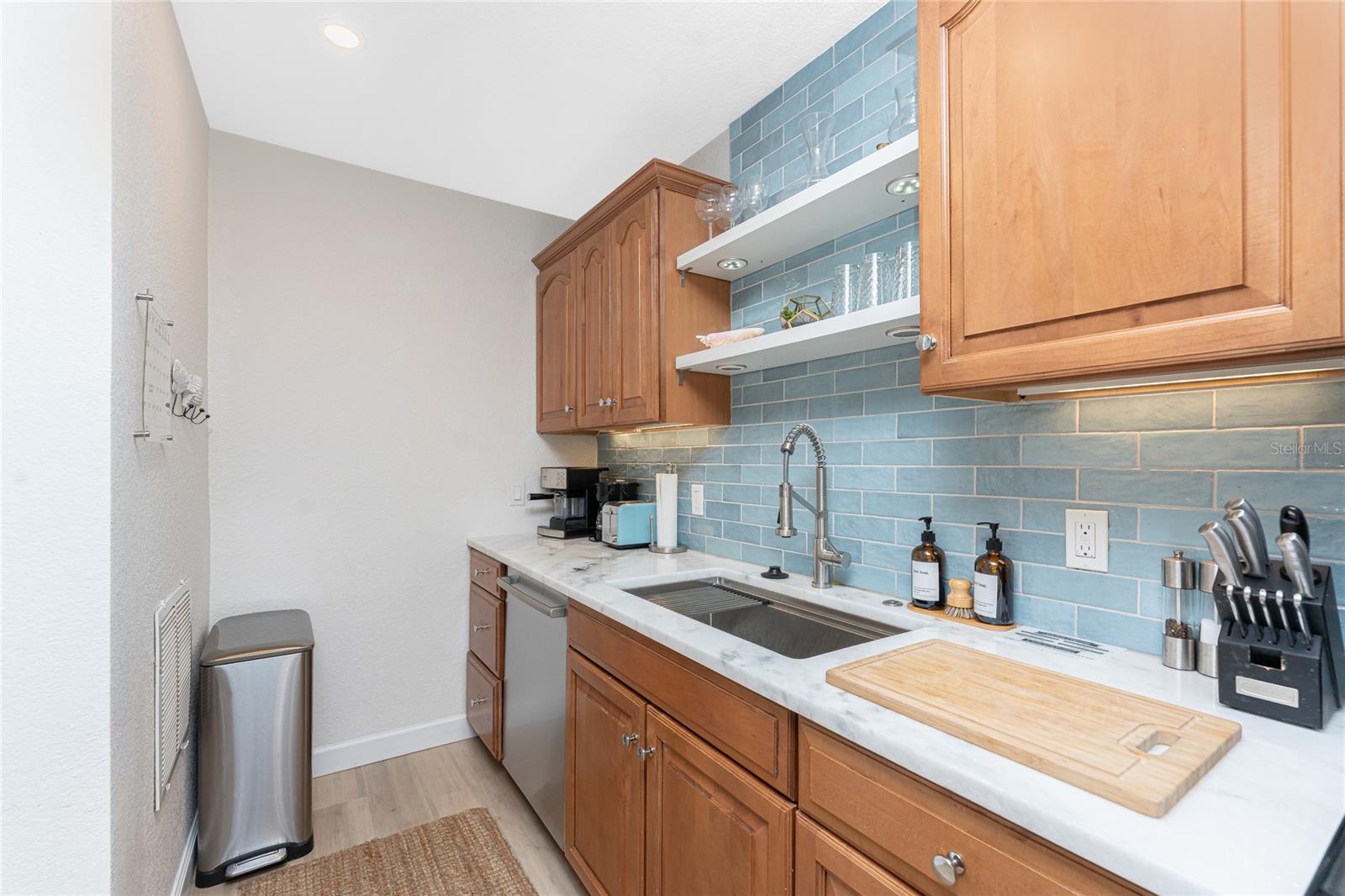 Image 13 of 73 For 1500 Park Beach Circle 3d