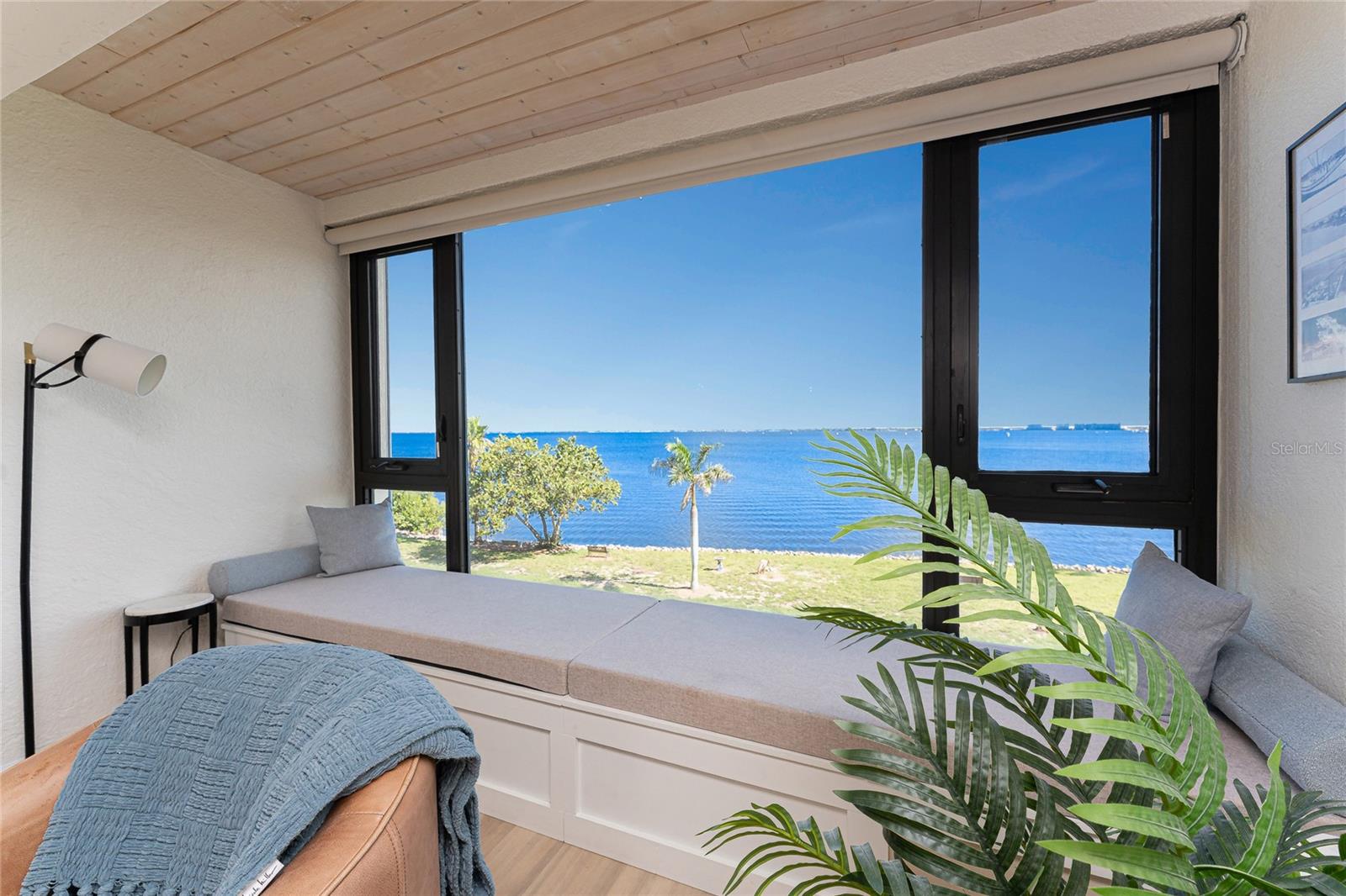 Image 21 of 73 For 1500 Park Beach Circle 3d