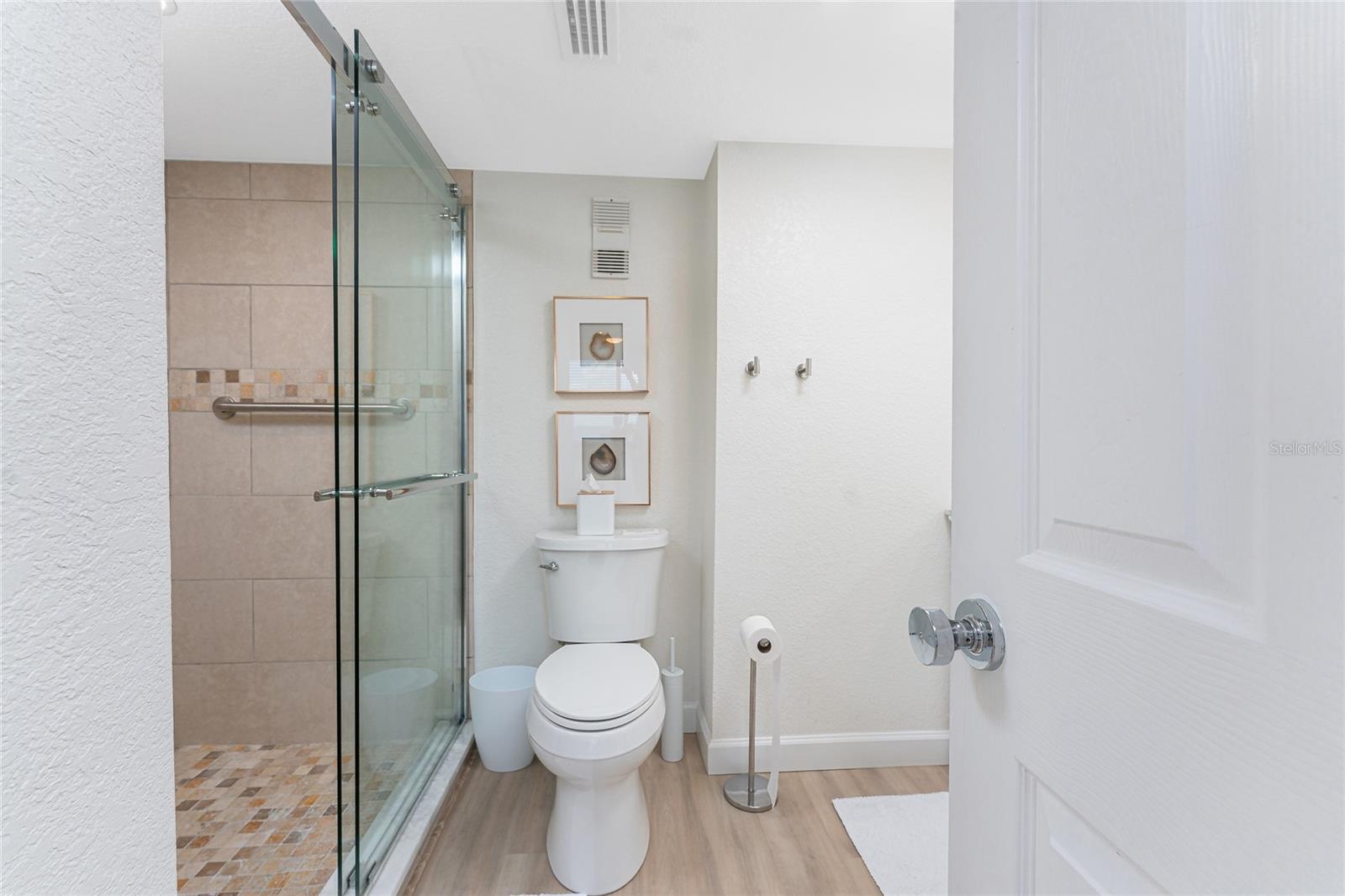 Image 25 of 73 For 1500 Park Beach Circle 3d