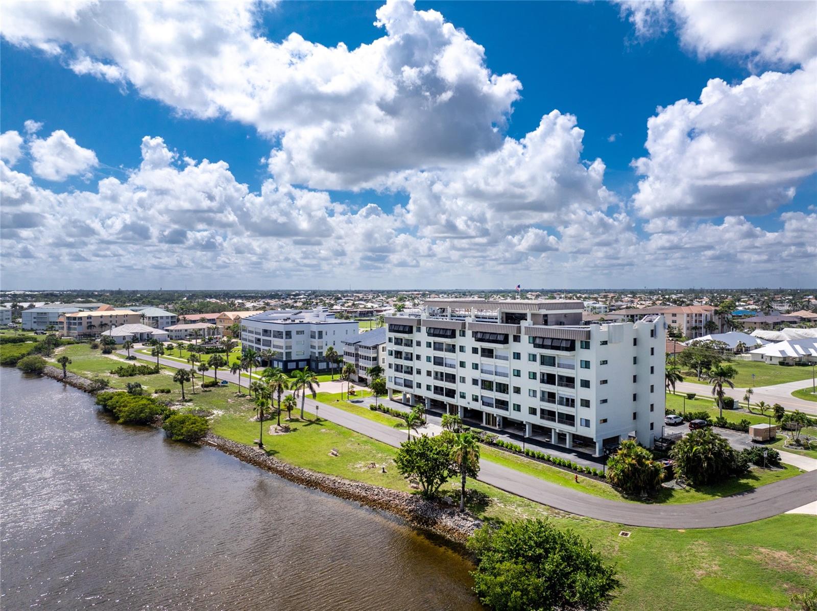 Image 50 of 73 For 1500 Park Beach Circle 3d