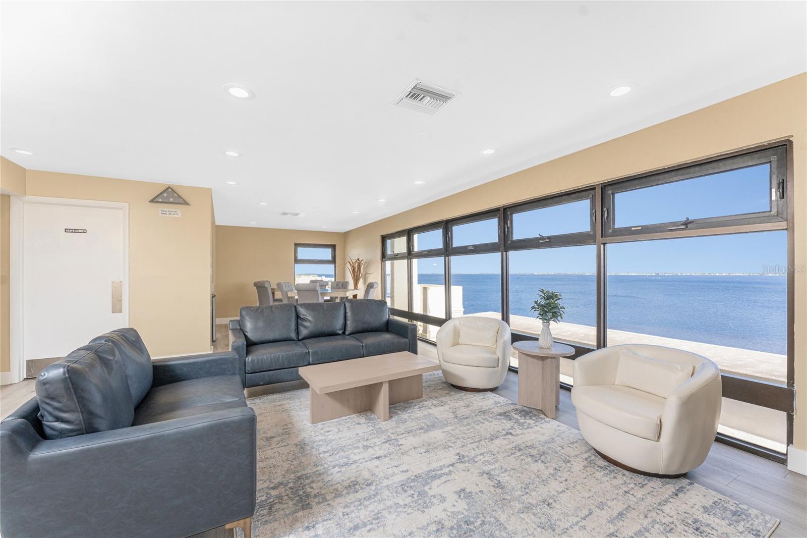 Image 56 of 73 For 1500 Park Beach Circle 3d