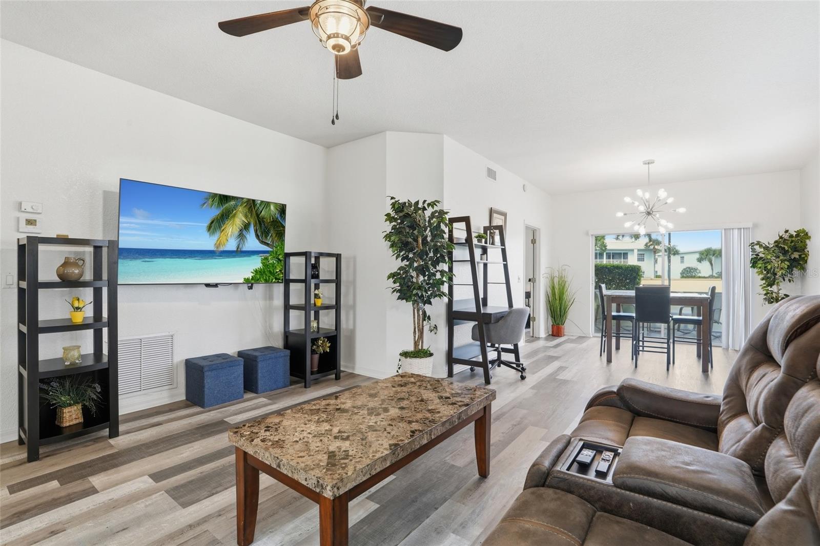 Image 10 of 46 For 5800 Sabal Trace Drive 801