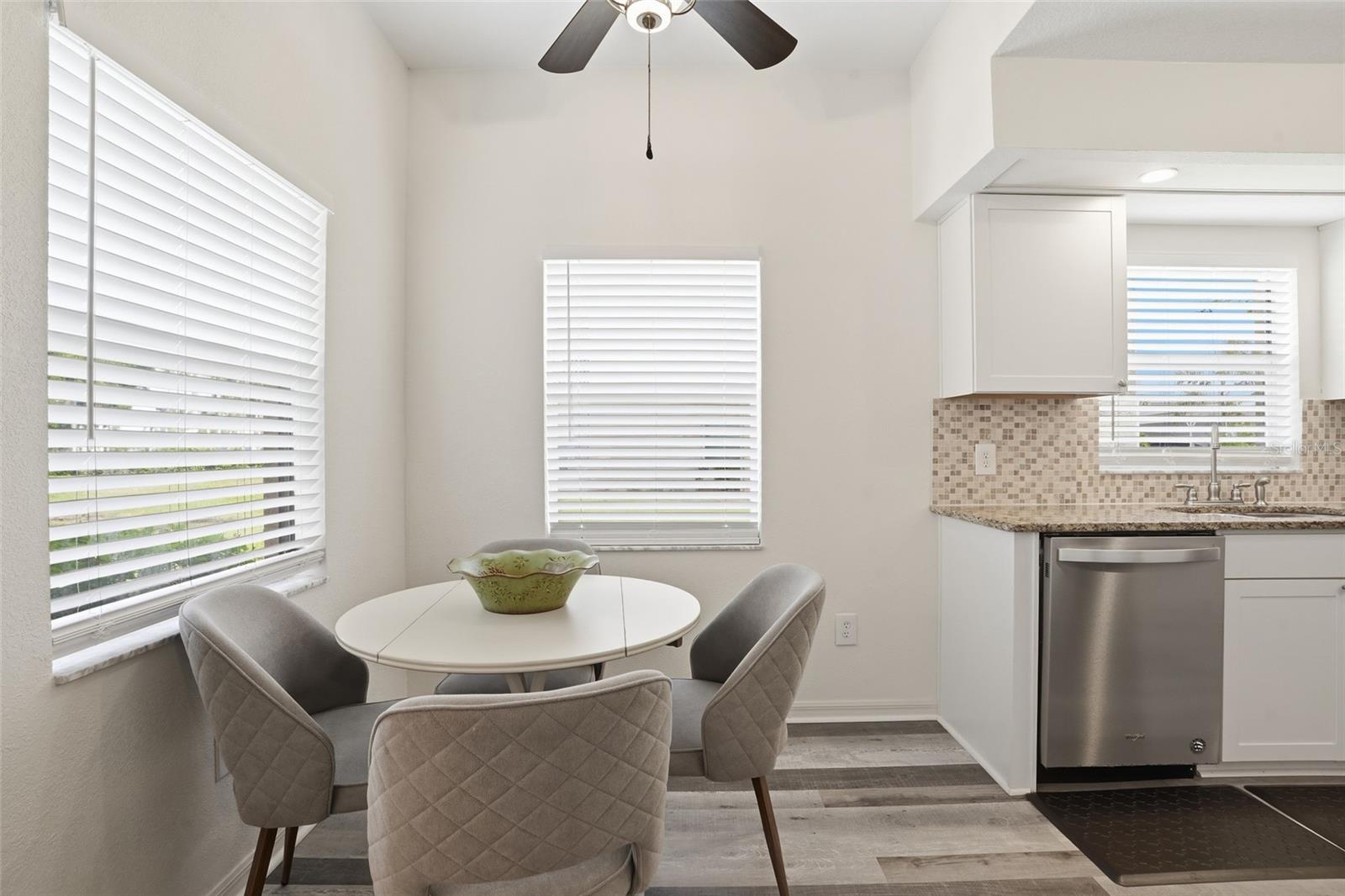 Image 18 of 46 For 5800 Sabal Trace Drive 801