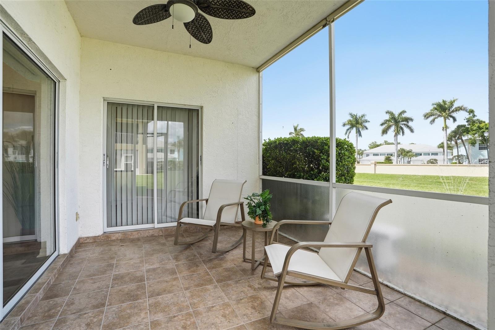 Image 37 of 46 For 5800 Sabal Trace Drive 801