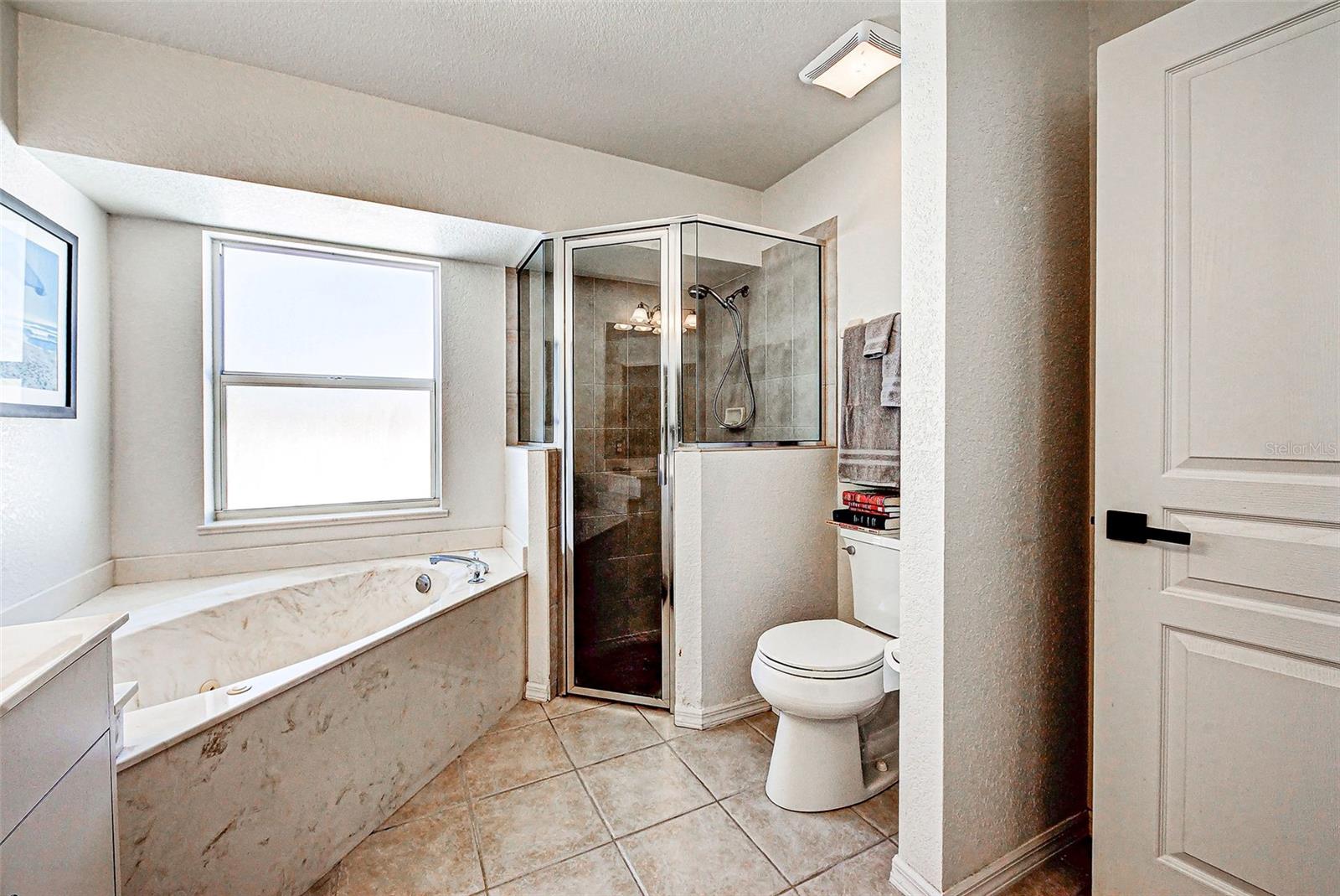 Image 28 of 49 For 8577 Calumet Boulevard