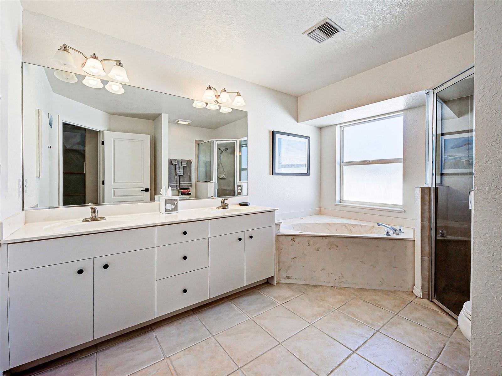 Image 29 of 49 For 8577 Calumet Boulevard