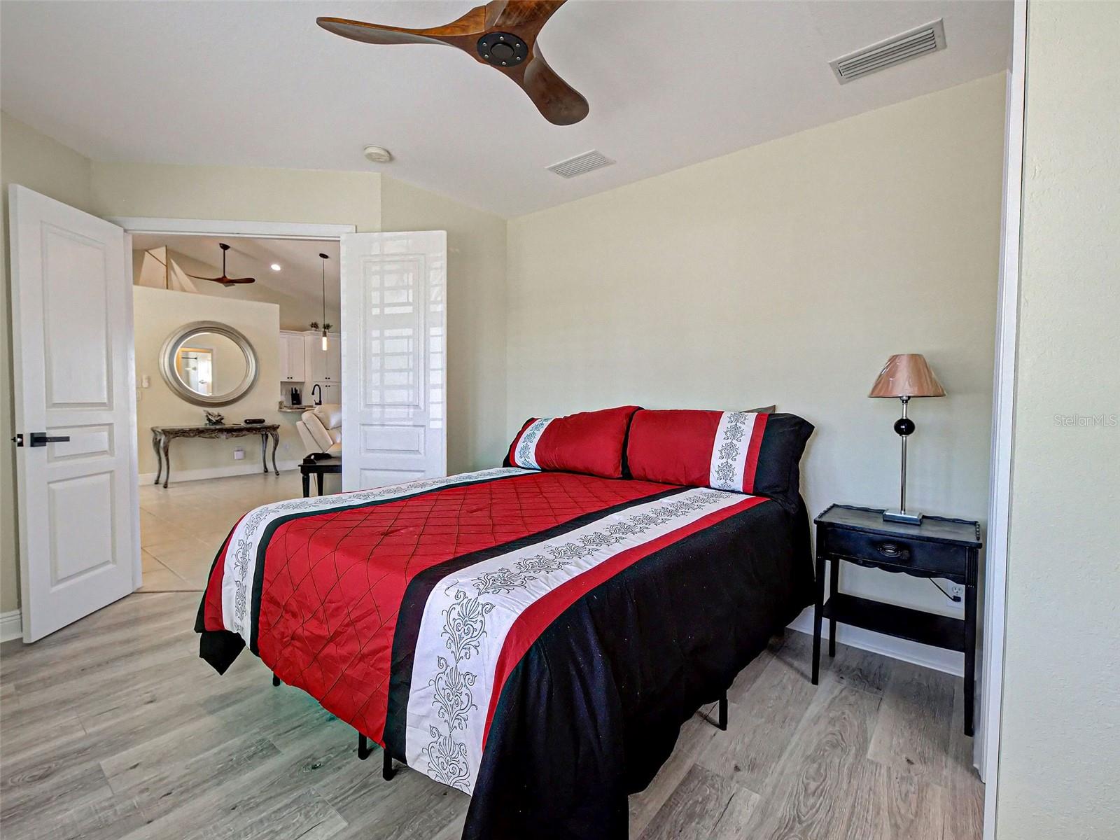 Image 31 of 49 For 8577 Calumet Boulevard