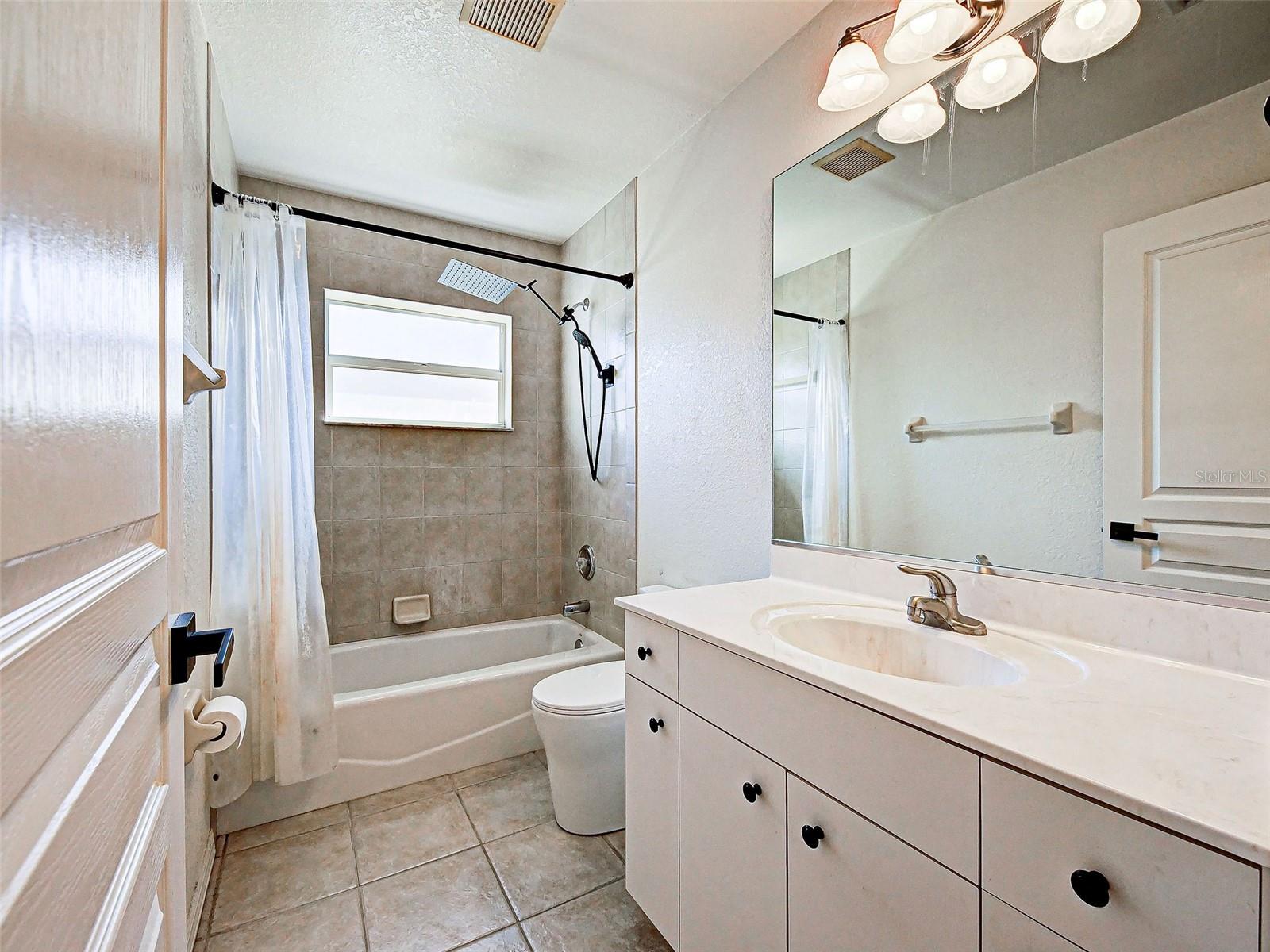 Image 35 of 49 For 8577 Calumet Boulevard