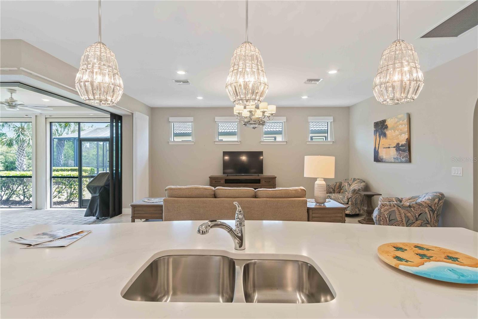 Image 18 of 95 For 1596 Hyssop Loop