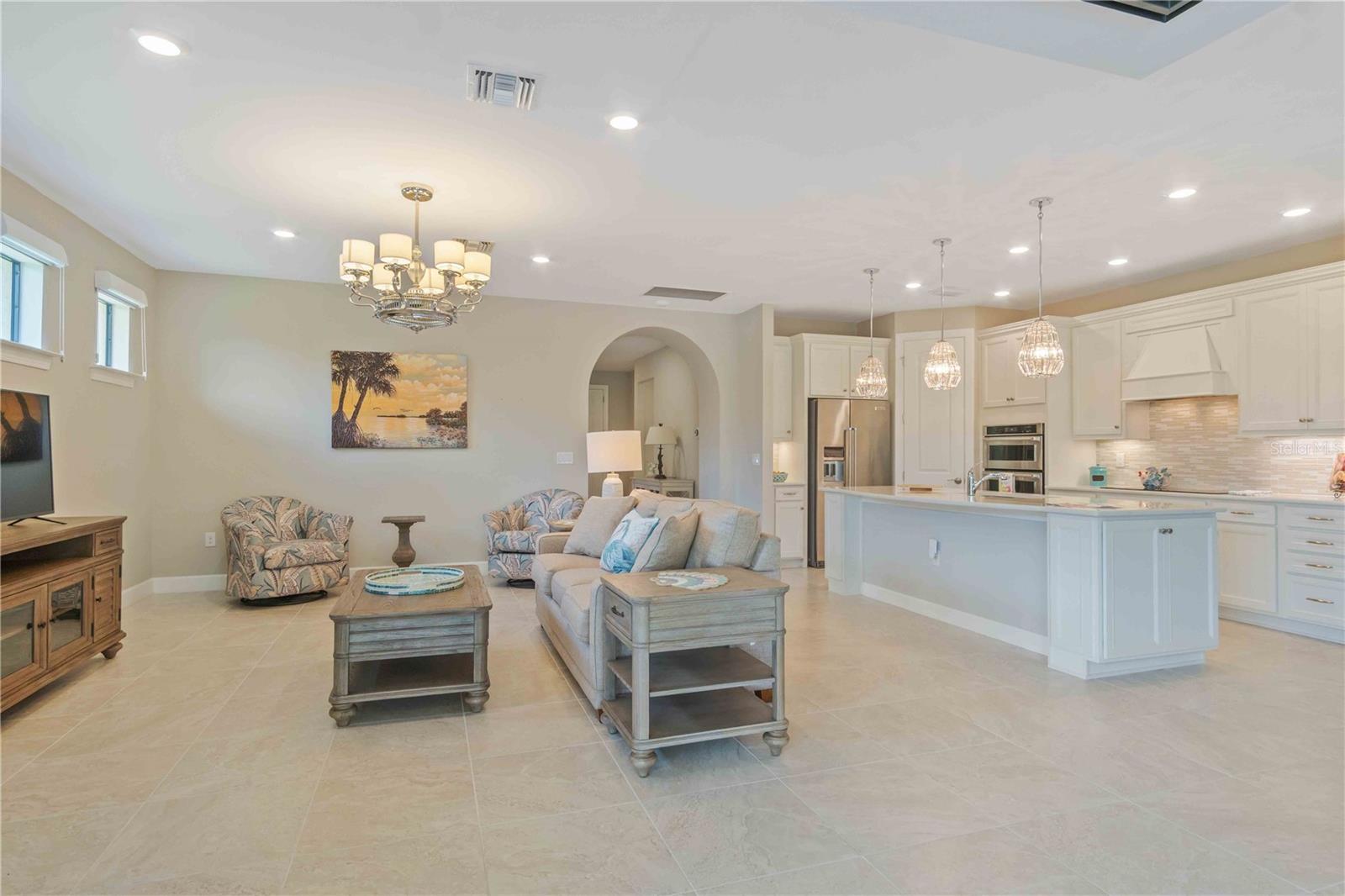 Image 20 of 95 For 1596 Hyssop Loop