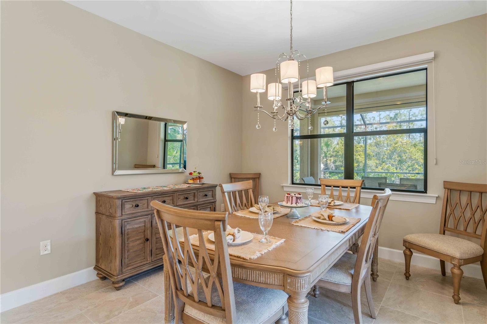 Image 27 of 95 For 1596 Hyssop Loop