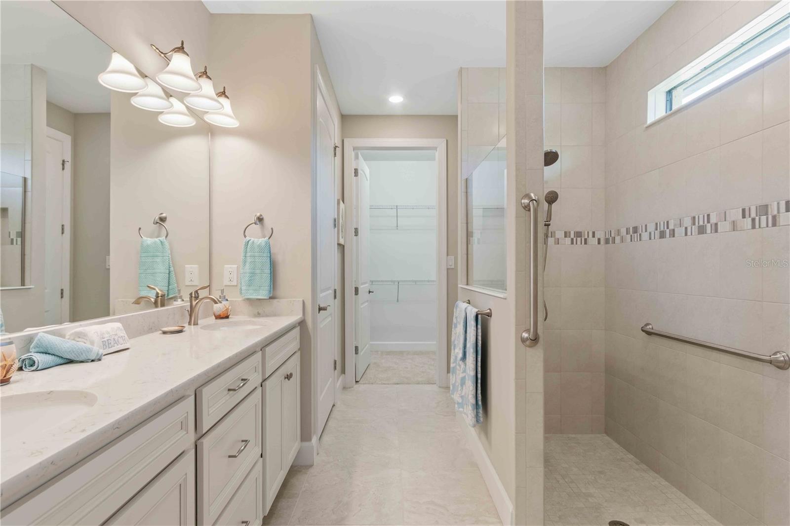 Image 37 of 95 For 1596 Hyssop Loop