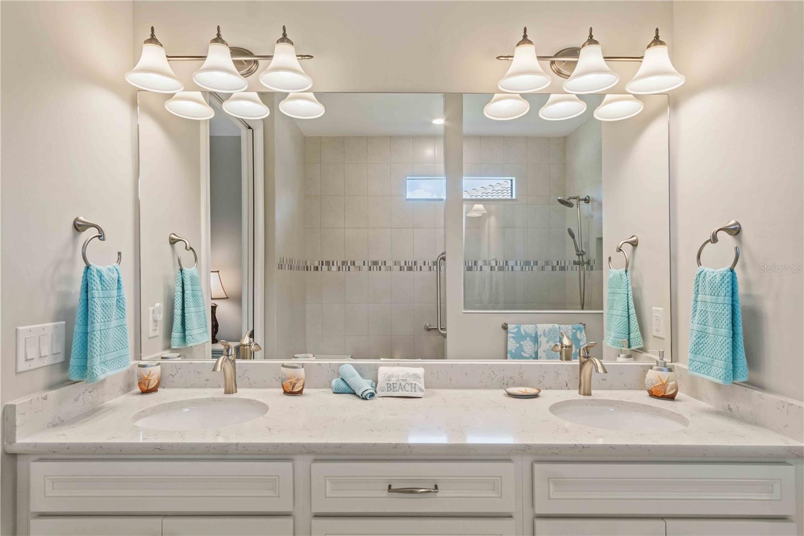 Image 40 of 95 For 1596 Hyssop Loop