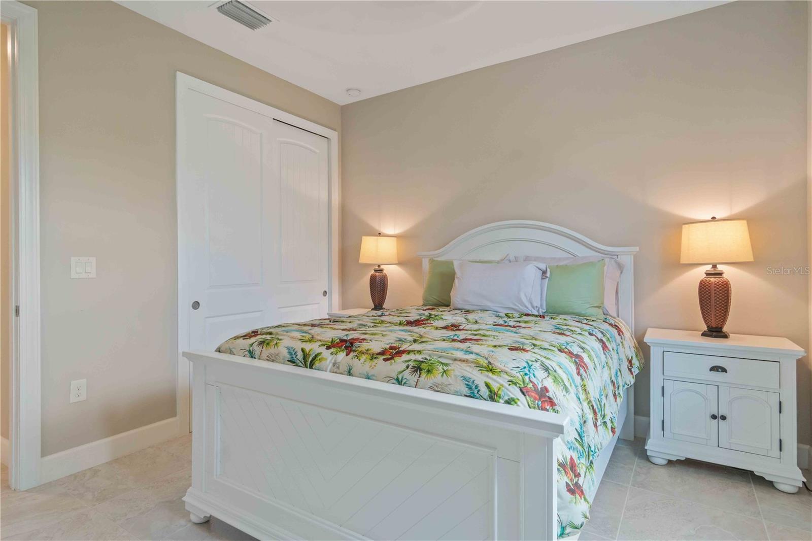 Image 46 of 95 For 1596 Hyssop Loop