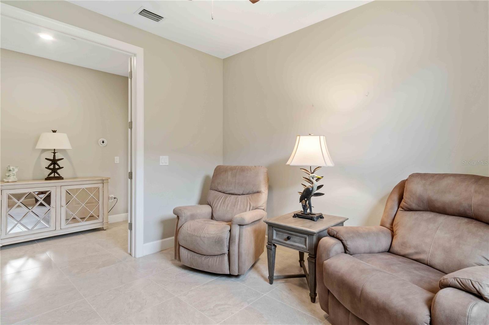 Image 53 of 95 For 1596 Hyssop Loop