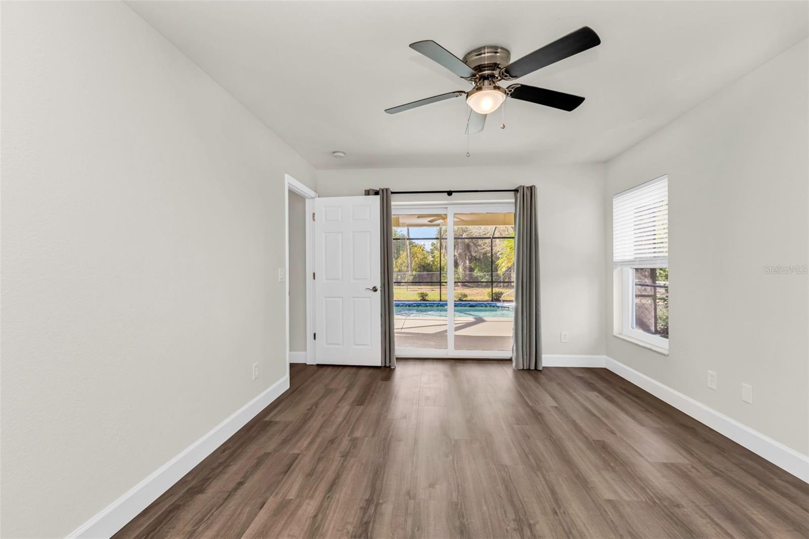 Image 33 of 73 For 2485 Traverse Avenue