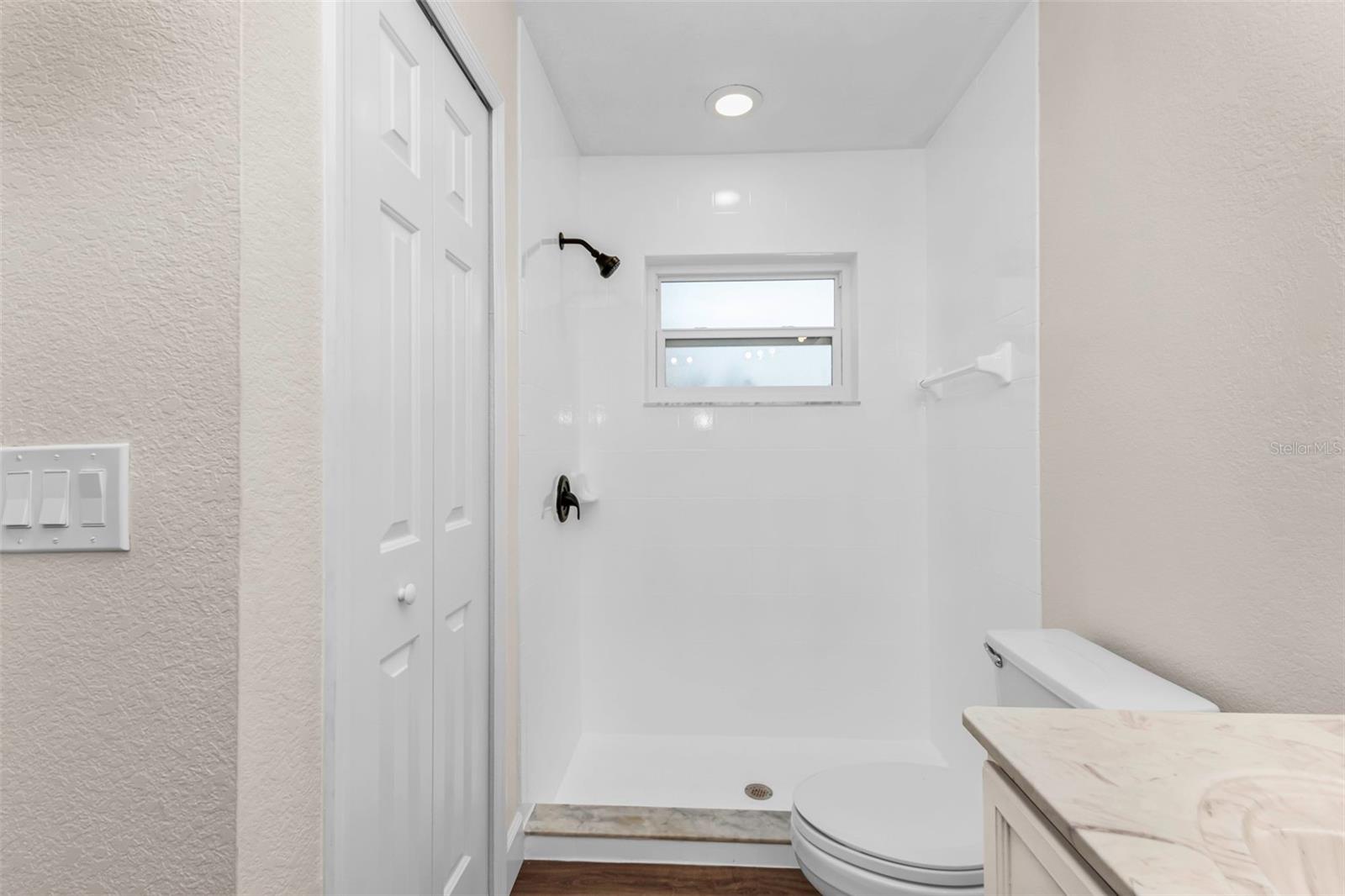 Image 36 of 73 For 2485 Traverse Avenue