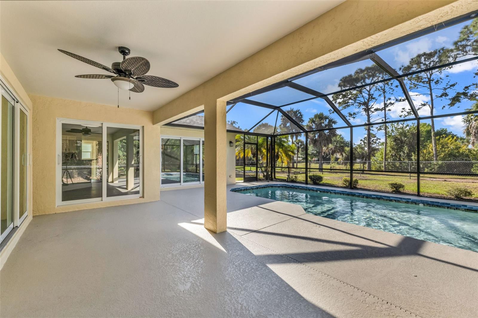 Image 39 of 73 For 2485 Traverse Avenue