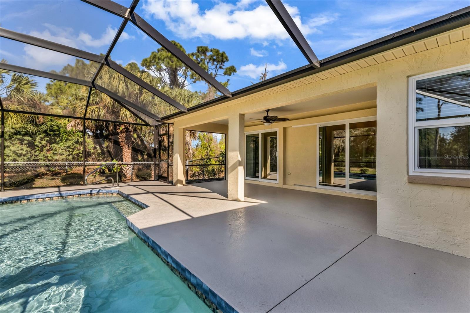 Image 46 of 73 For 2485 Traverse Avenue