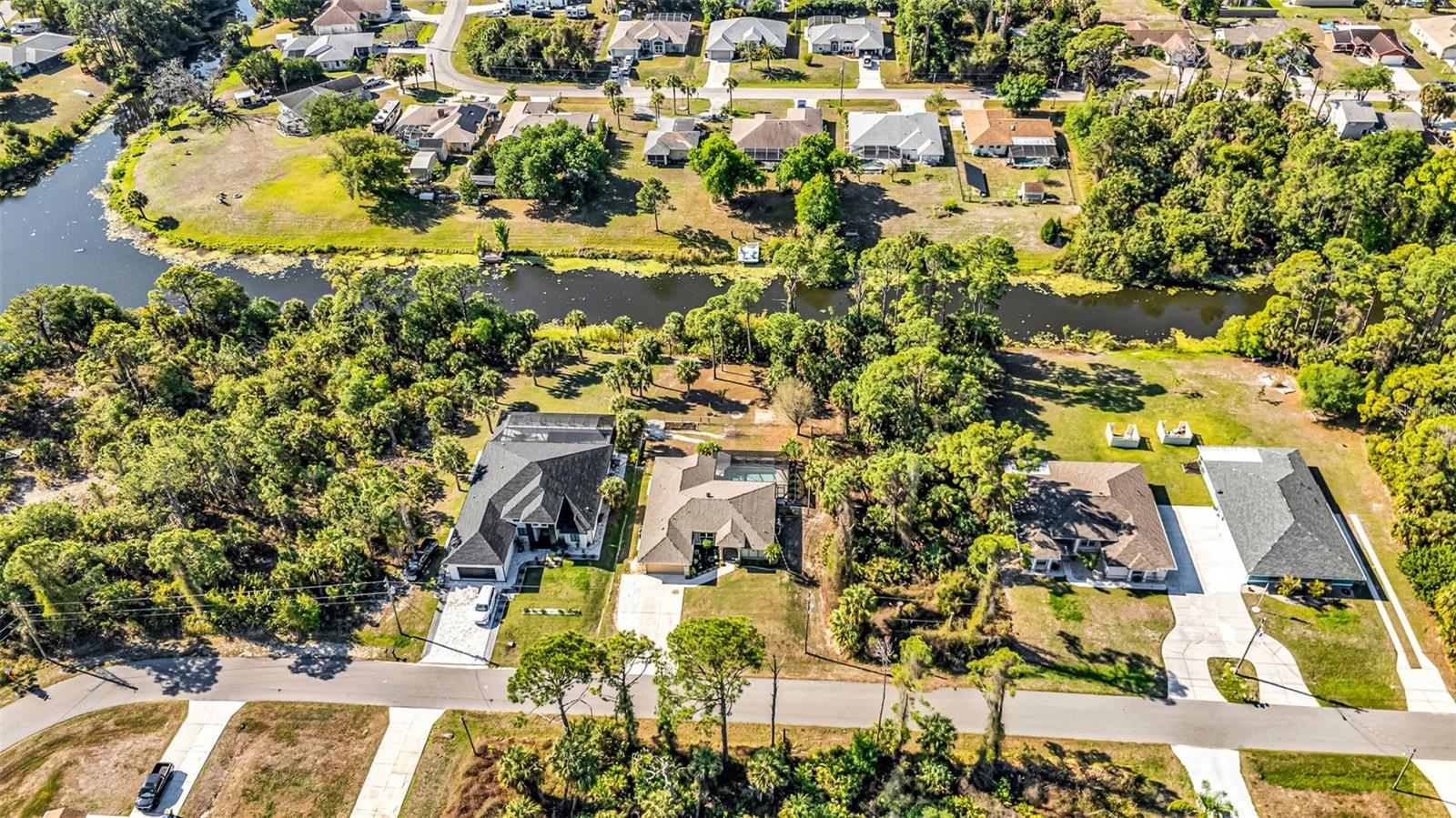 Image 58 of 73 For 2485 Traverse Avenue