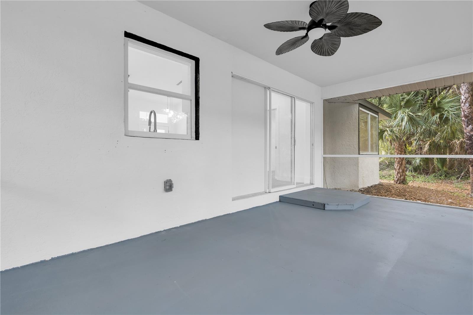 Image 25 of 33 For 26140 Hapsburg Road