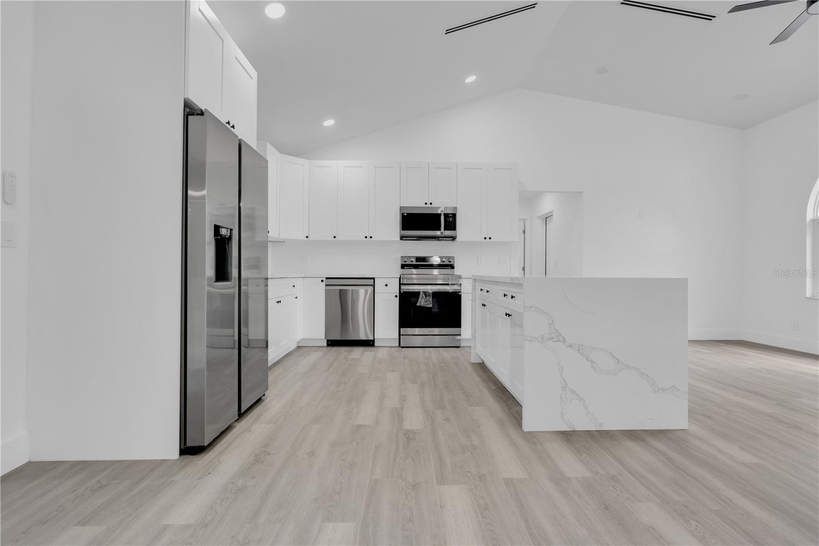 Image 28 of 33 For 26140 Hapsburg Road