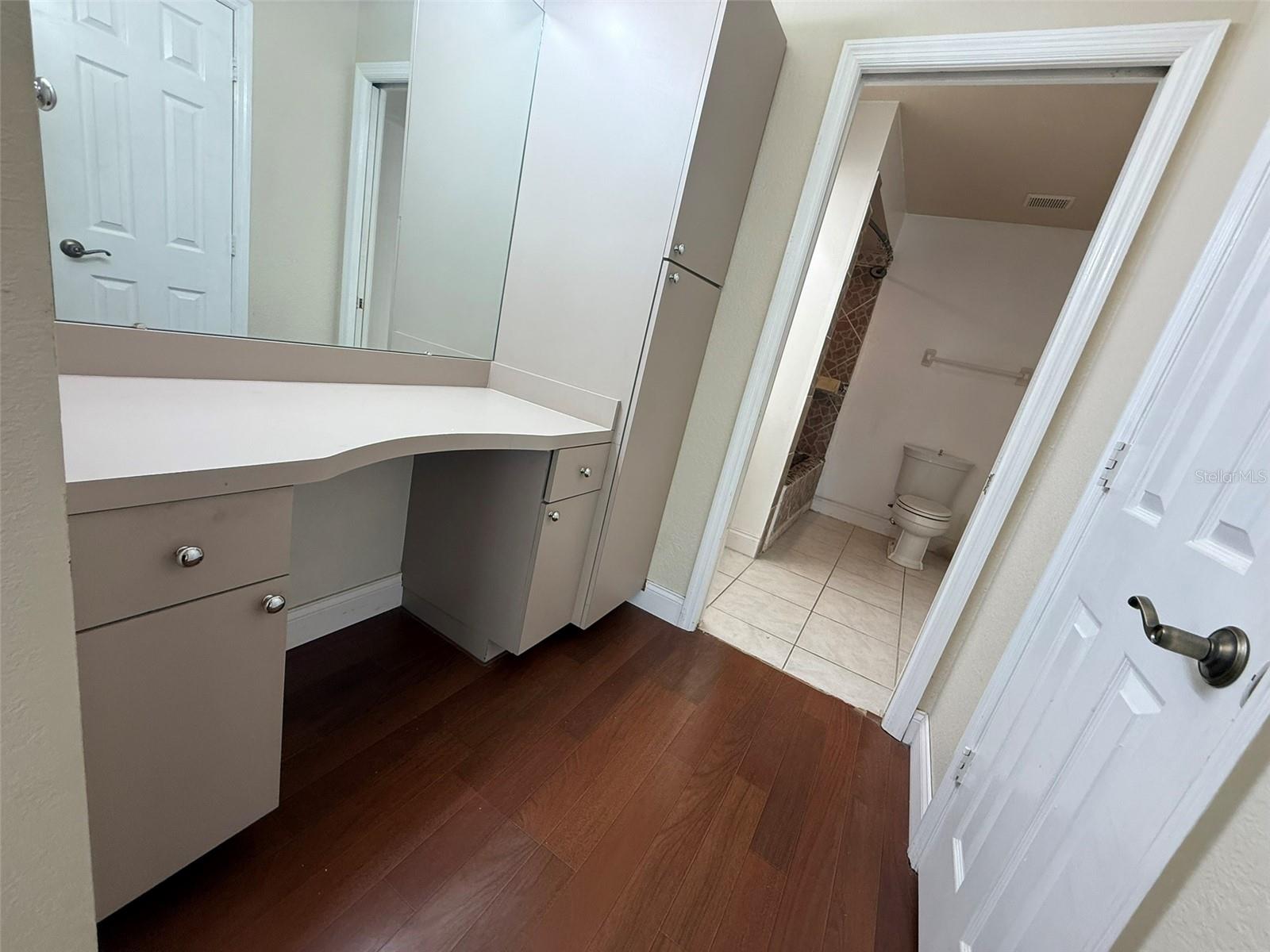 Image 28 of 36 For 1001 Wapello Street