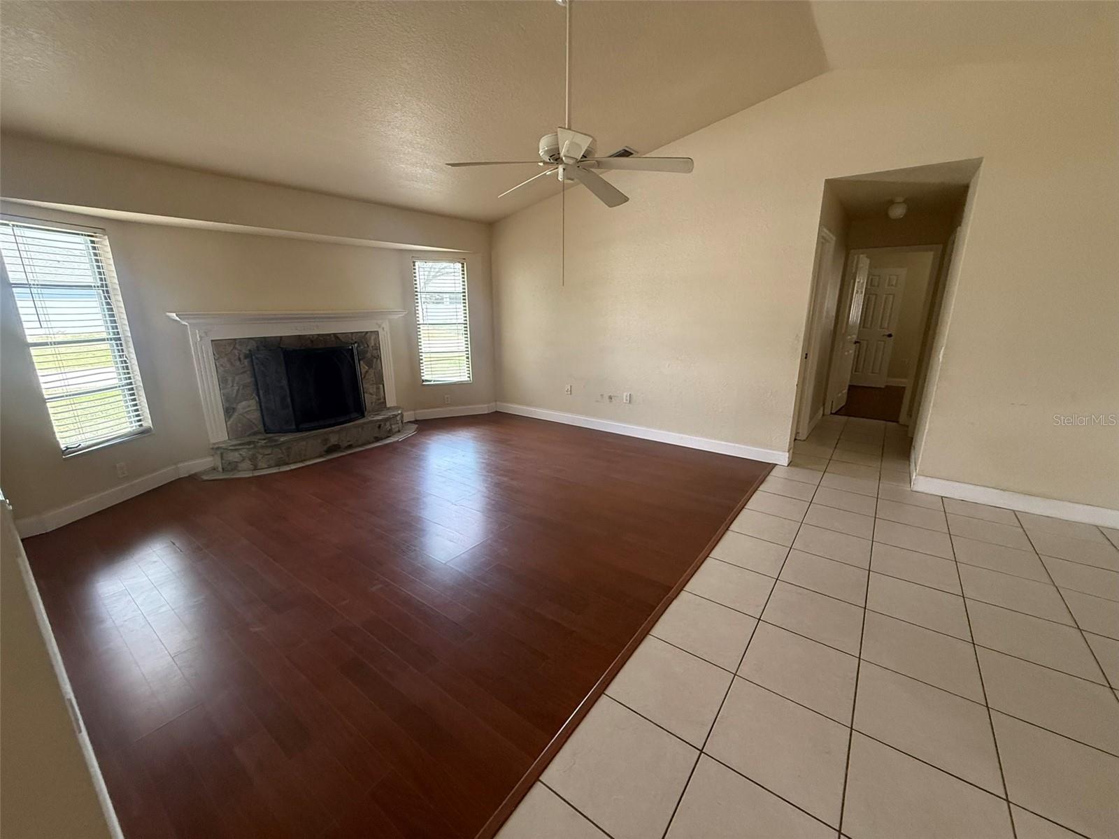 Image 6 of 36 For 1001 Wapello Street