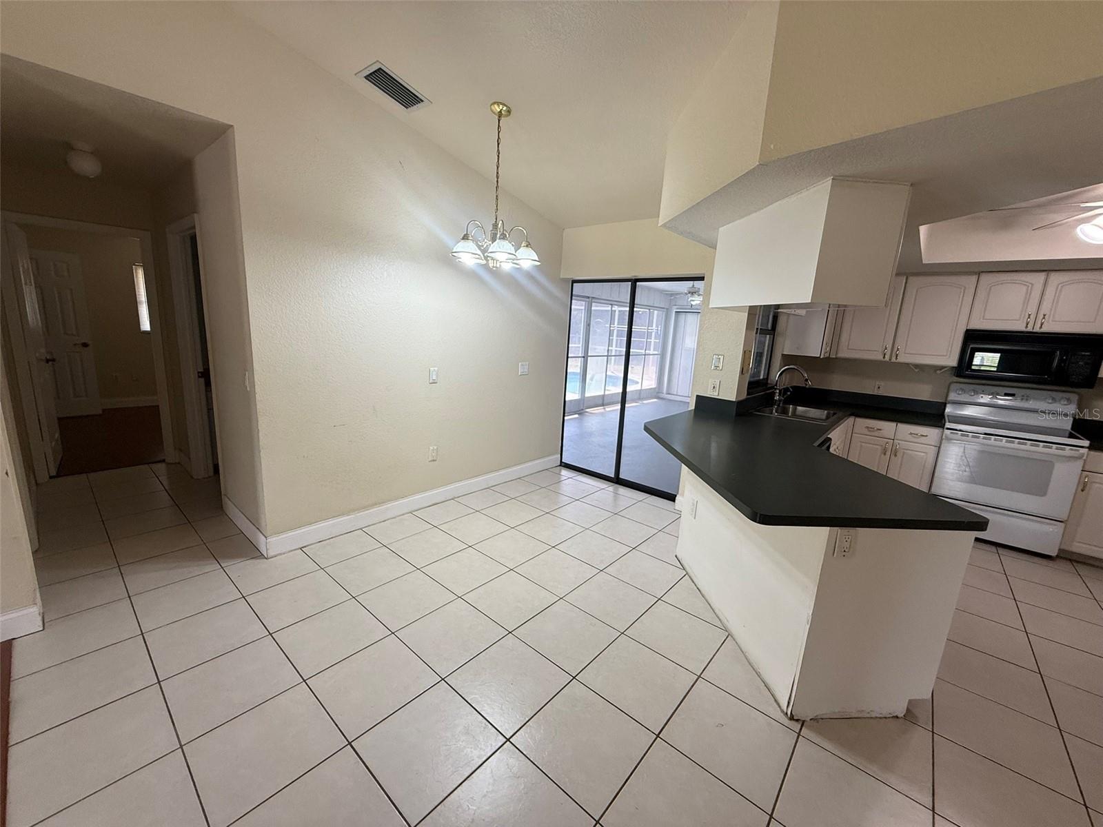 Image 8 of 36 For 1001 Wapello Street