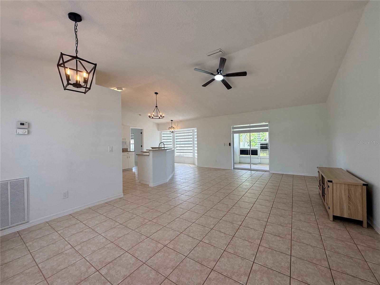 Image 4 of 29 For 4611 Herman Circle