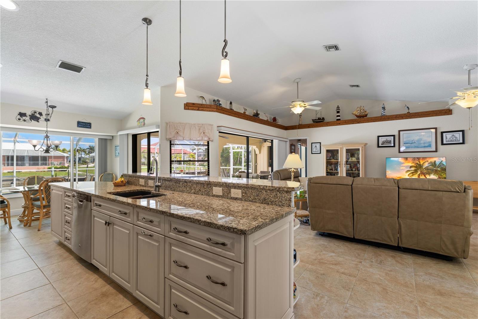 Image 24 of 55 For 1374 Willet Court