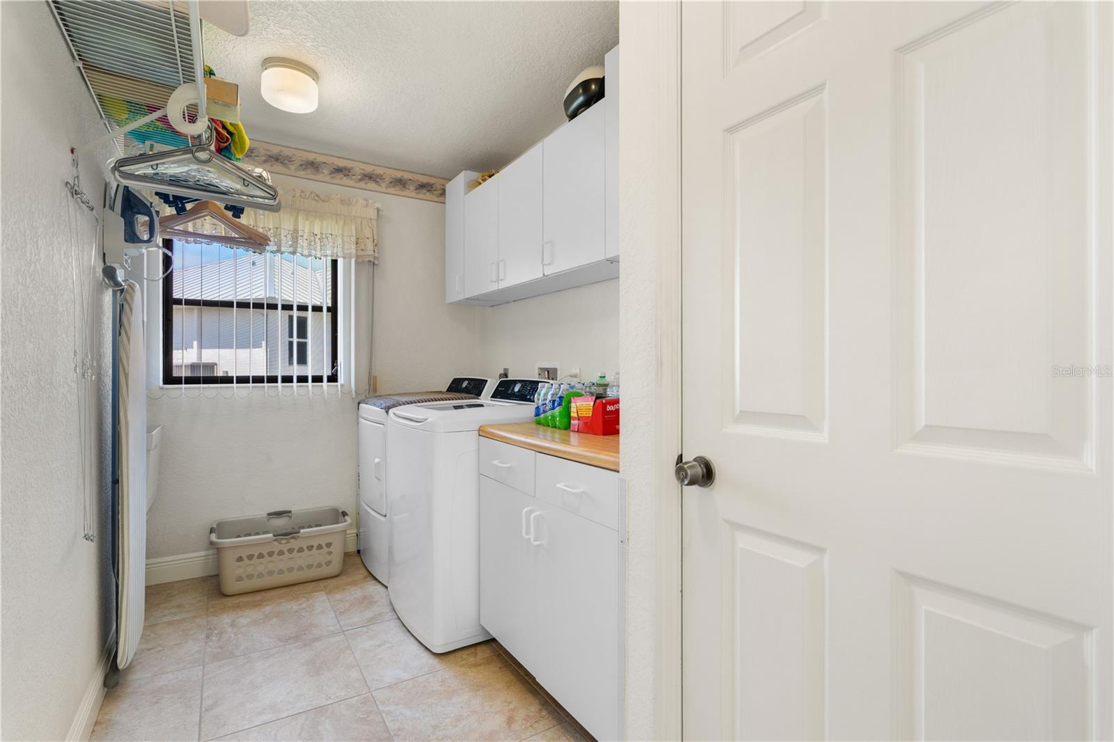 Image 38 of 55 For 1374 Willet Court