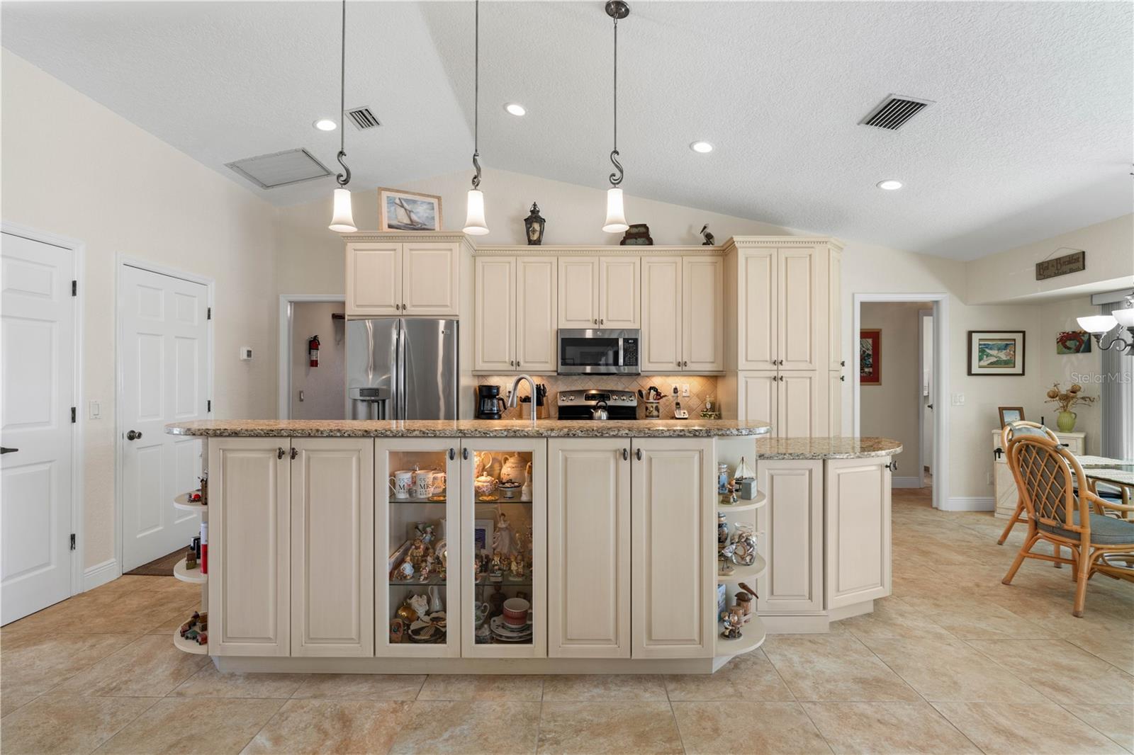 Image 8 of 55 For 1374 Willet Court