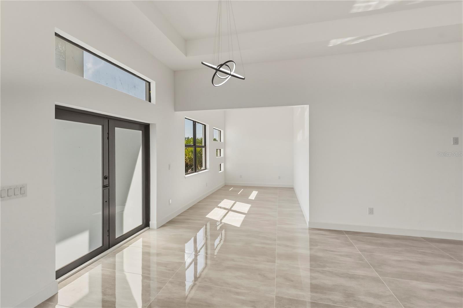 Image 10 of 88 For 10165 & 10157 Kingsville Drive