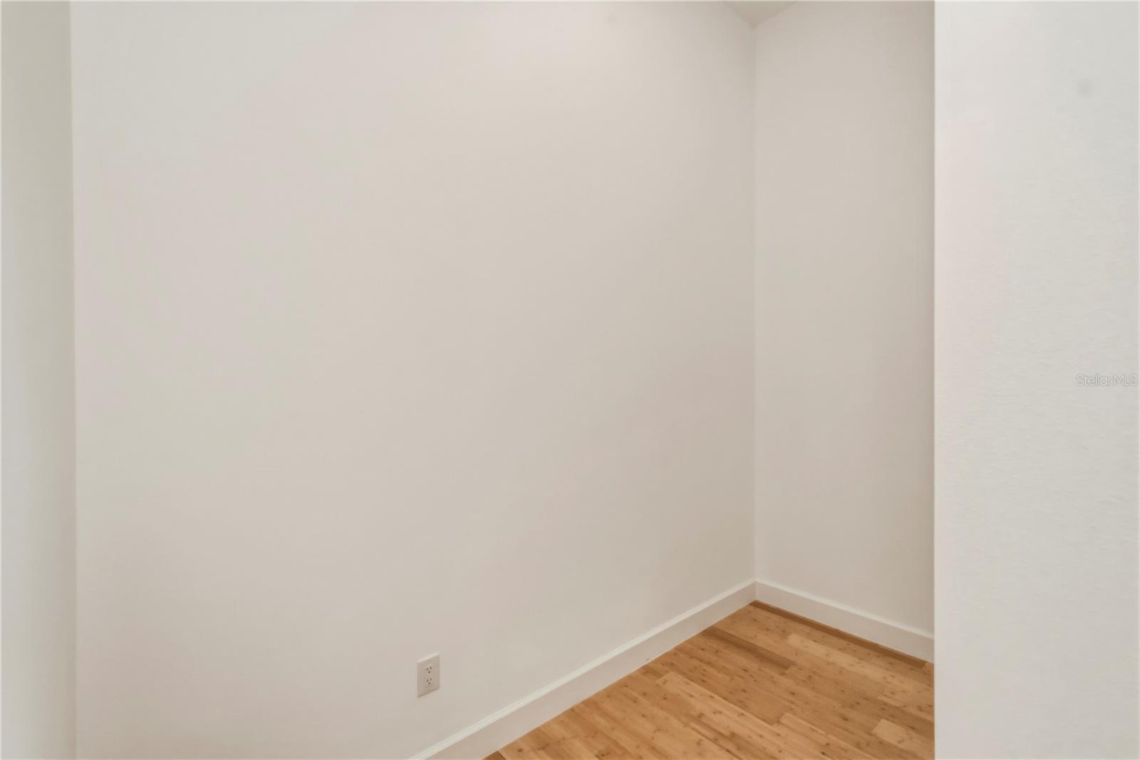 Image 41 of 88 For 10165 & 10157 Kingsville Drive