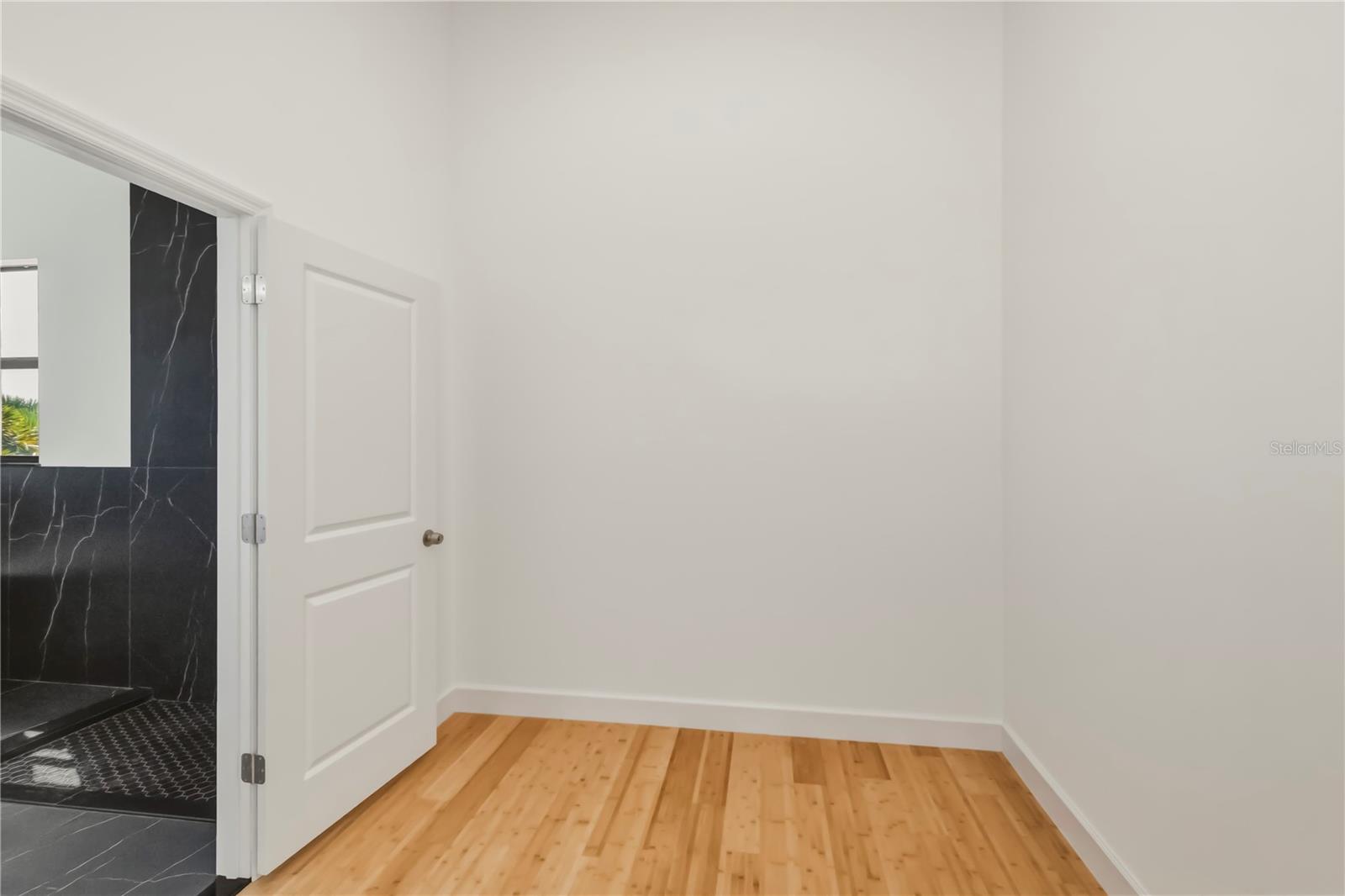 Image 42 of 88 For 10165 & 10157 Kingsville Drive