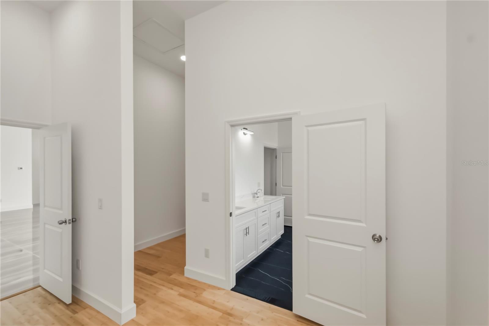 Image 43 of 88 For 10165 & 10157 Kingsville Drive