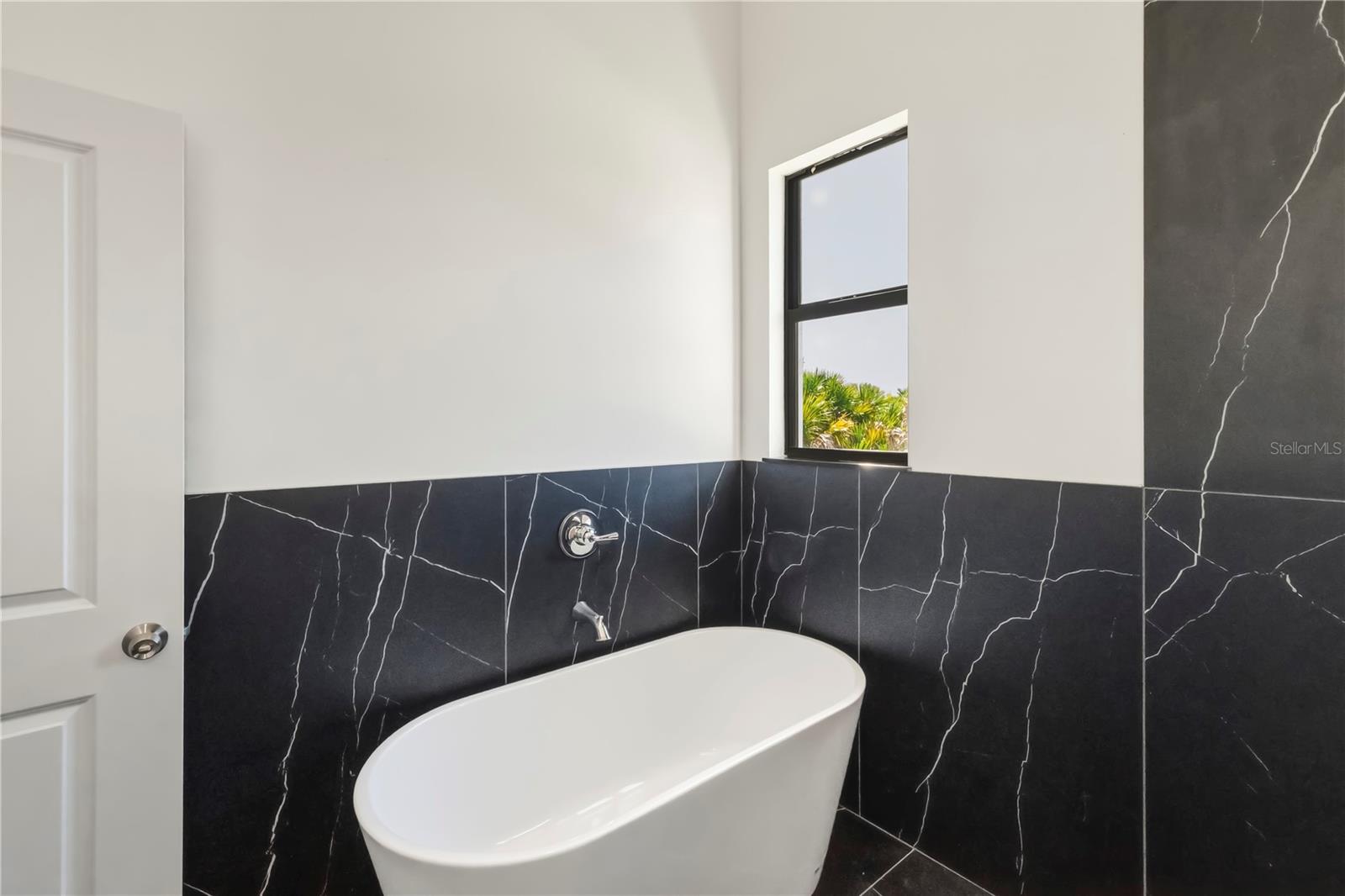 Image 48 of 88 For 10165 & 10157 Kingsville Drive