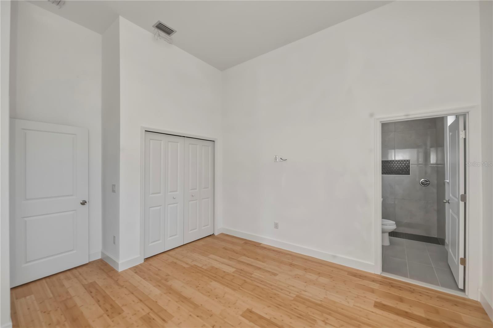 Image 56 of 88 For 10165 & 10157 Kingsville Drive