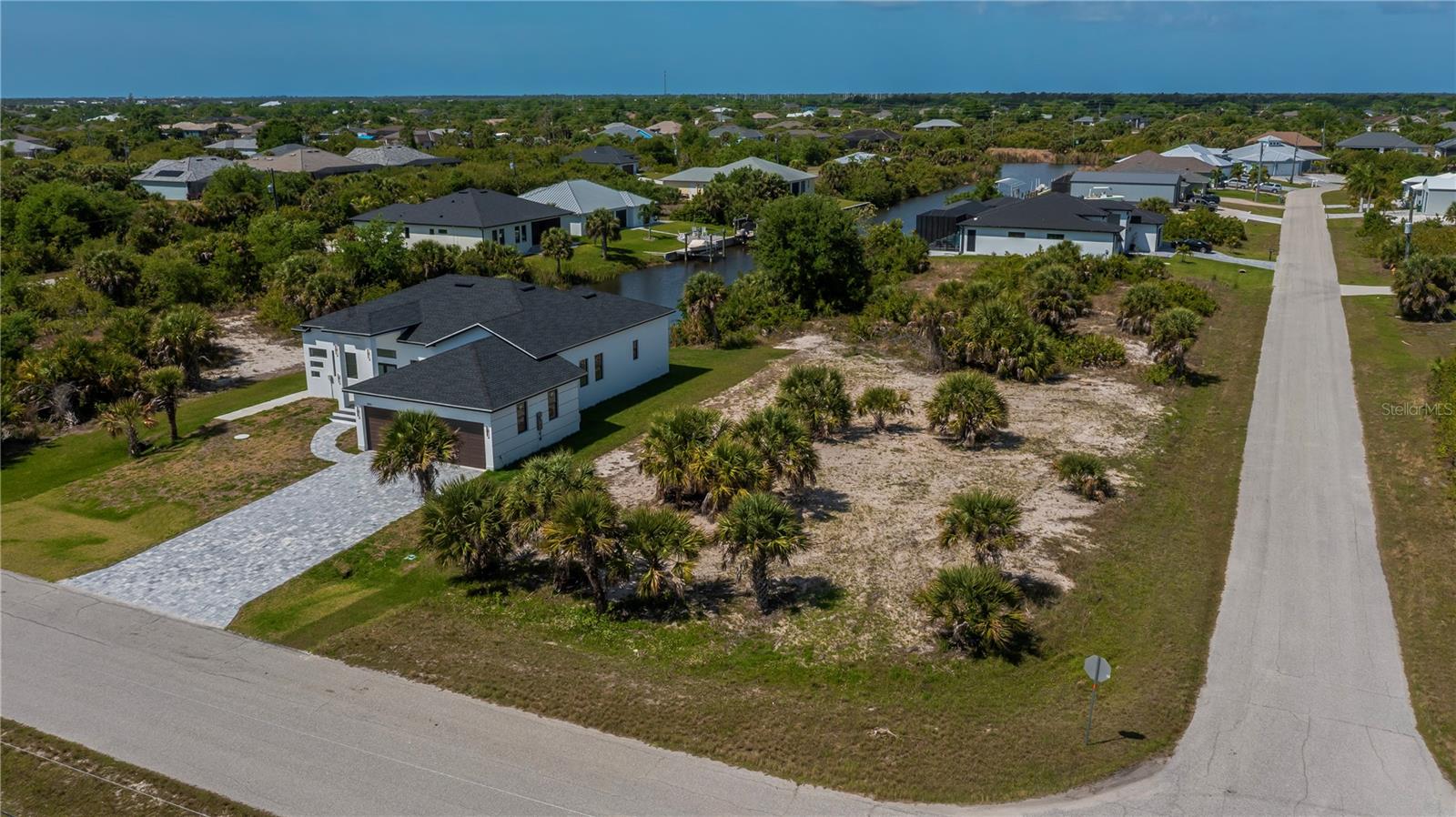 Image 6 of 88 For 10165 & 10157 Kingsville Drive