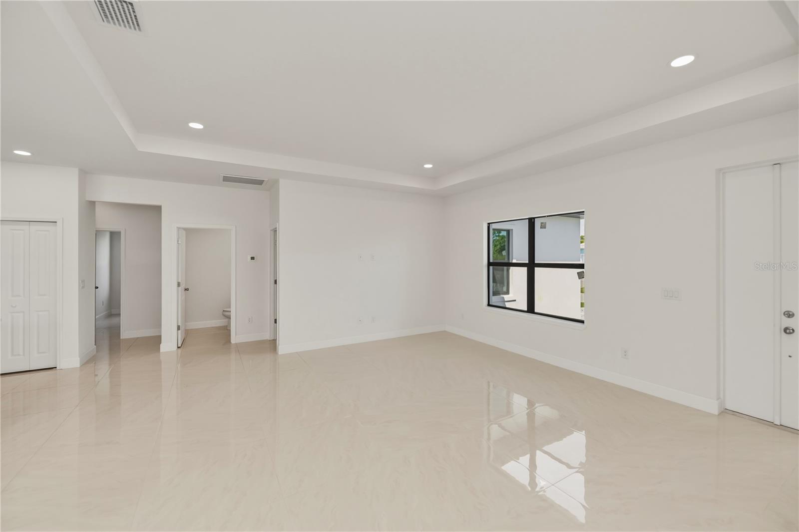 Image 15 of 61 For 15089 Aldama Circle