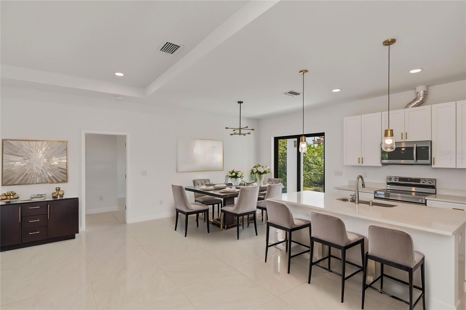 Image 18 of 61 For 15089 Aldama Circle