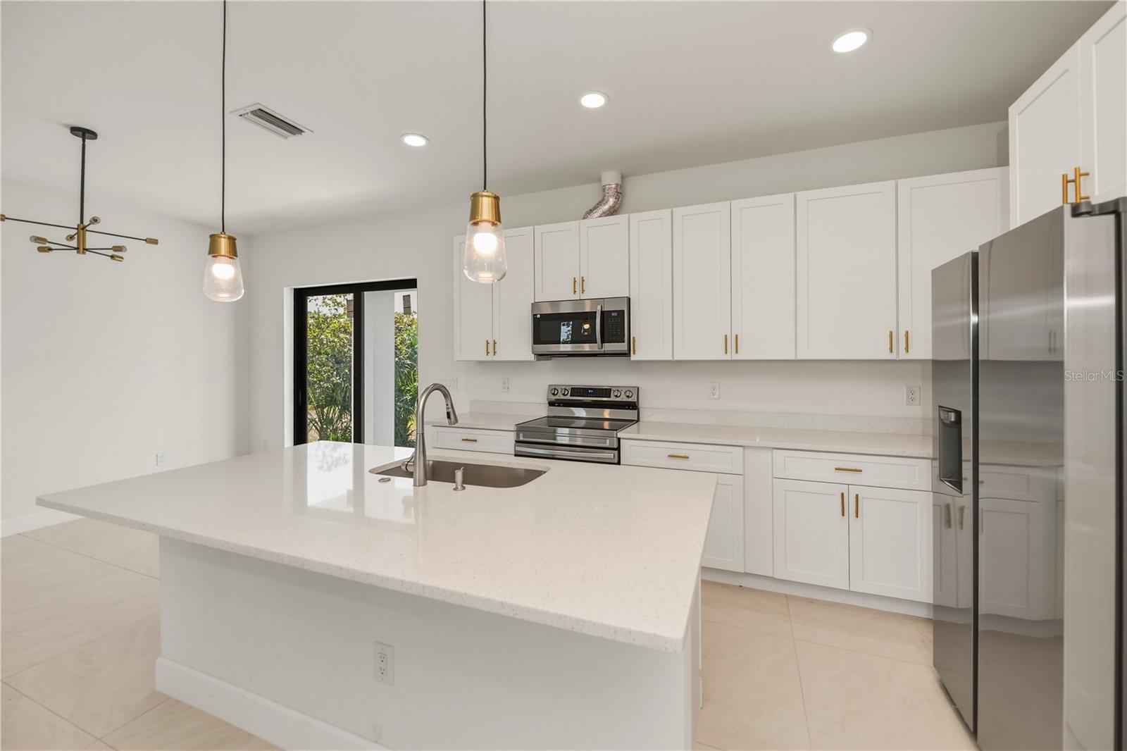 Image 20 of 61 For 15089 Aldama Circle