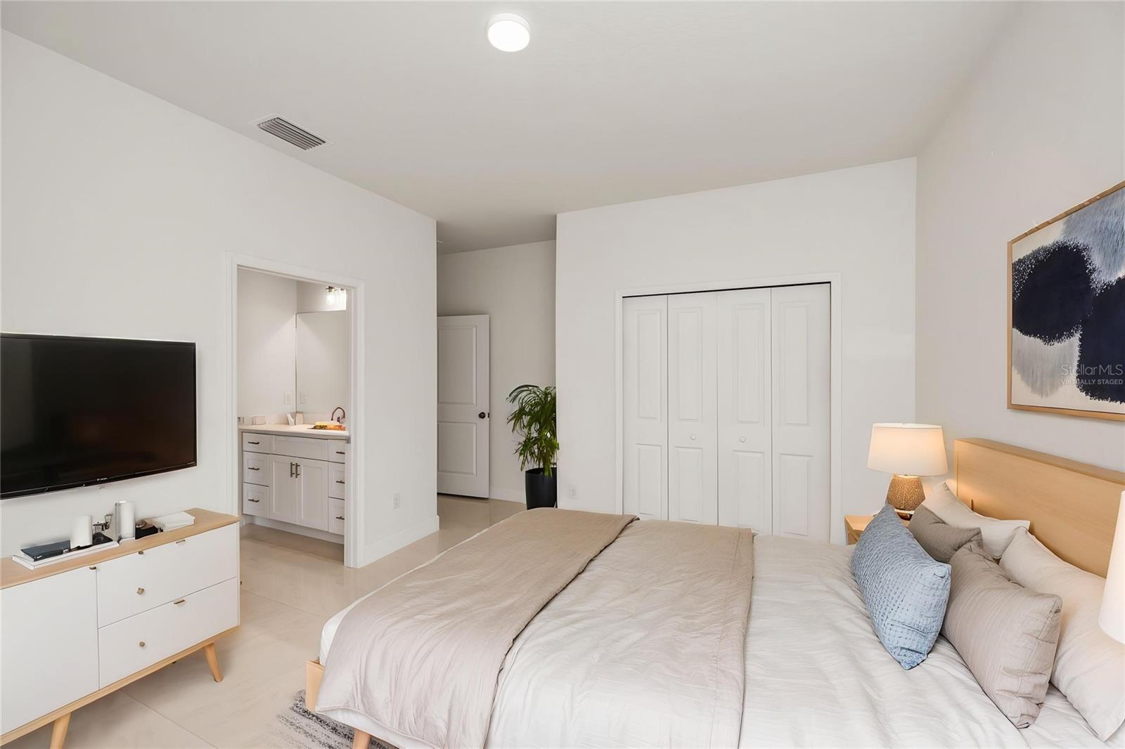 Image 37 of 61 For 15089 Aldama Circle