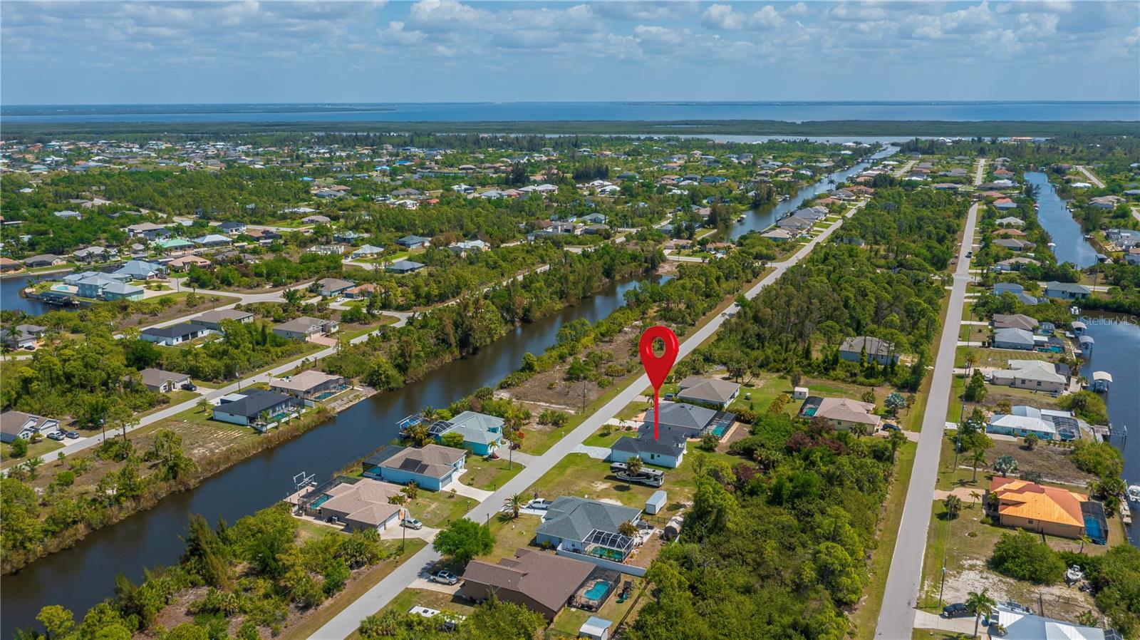 Image 4 of 61 For 15089 Aldama Circle