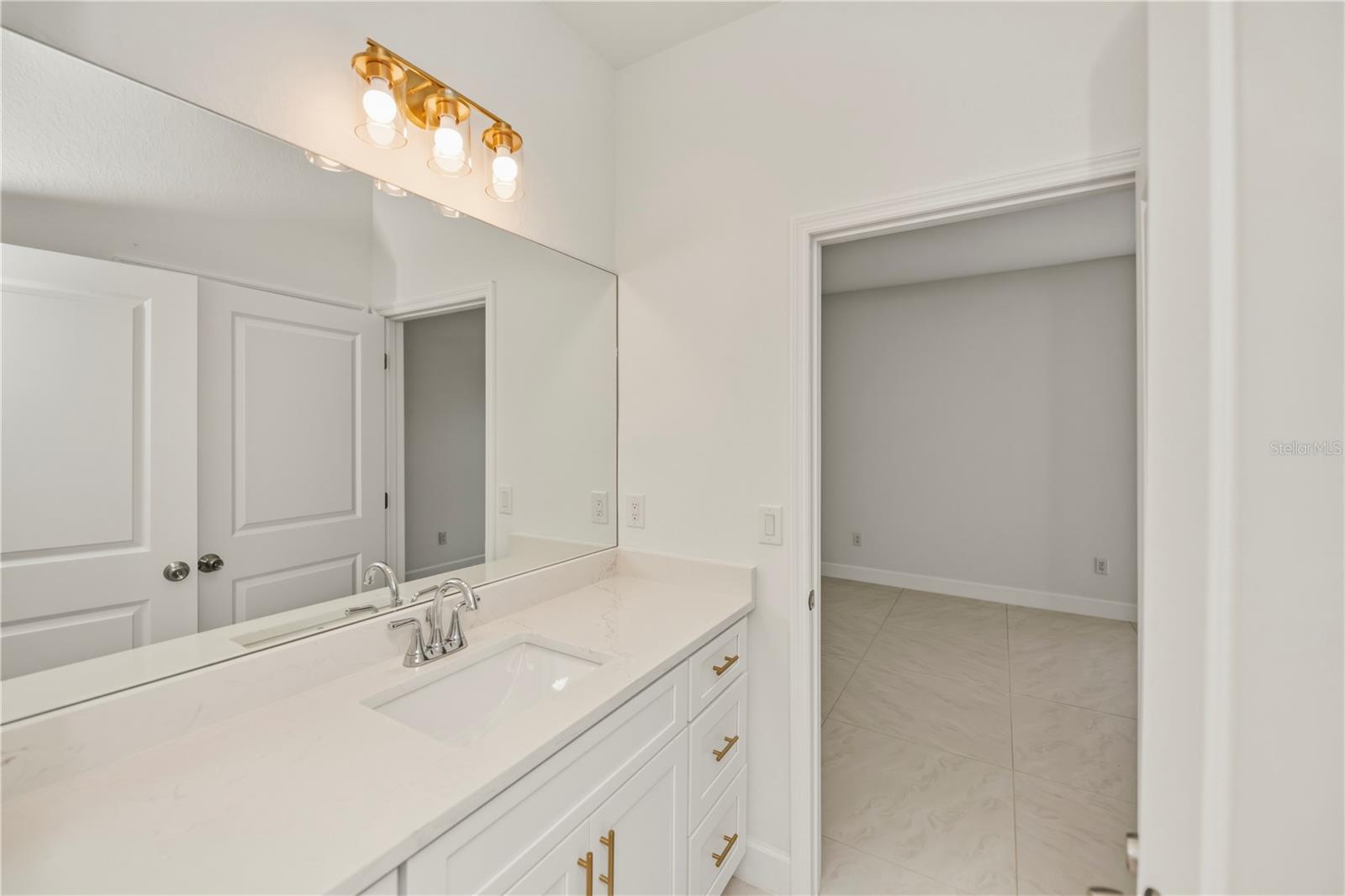 Image 41 of 61 For 15089 Aldama Circle