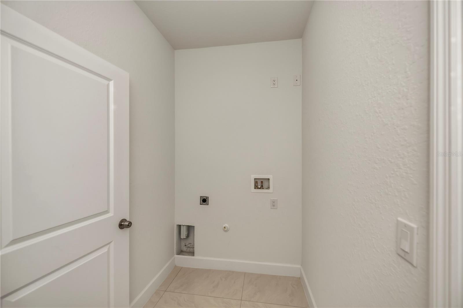 Image 48 of 61 For 15089 Aldama Circle