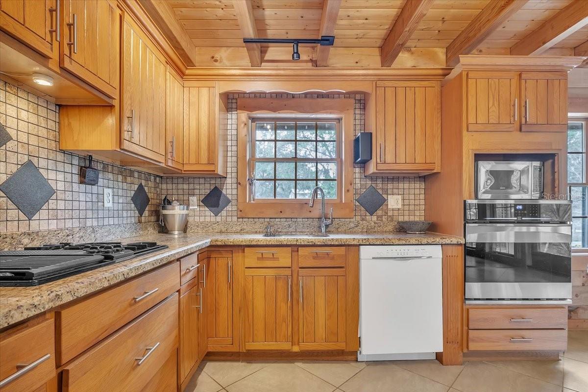 Image 10 of 52 For 1807 Owens Avenue